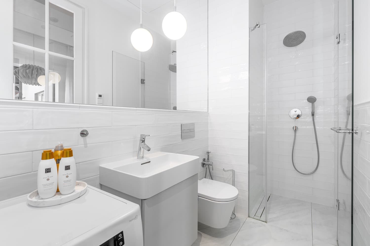 Koupelna s walk-in sprchou